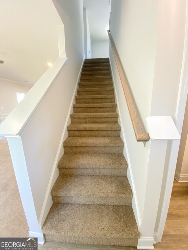 Building Photo - 210 Laney Dr