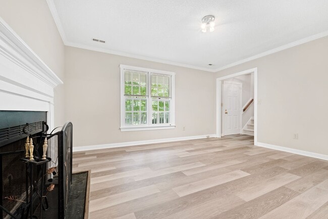 Building Photo - 3-Bedroom Home for in Cary – Close to Downtown!