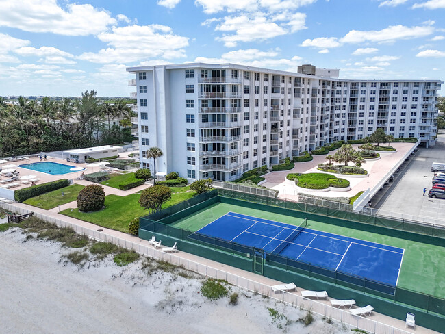 Building Photo - 2295 S Ocean Blvd
