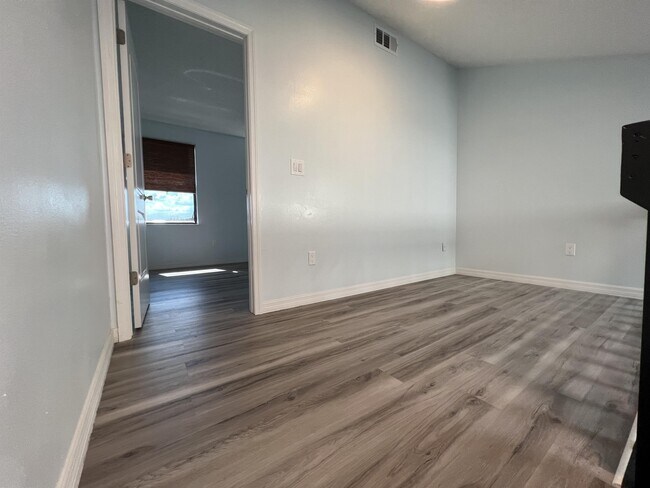 Building Photo - 12355 Fox Hound Ct