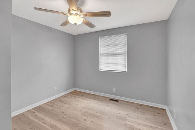 Building Photo - 3401 Shakertown Rd