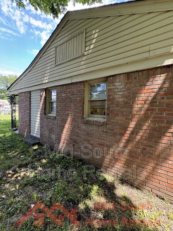 Building Photo - 1604 Echles St