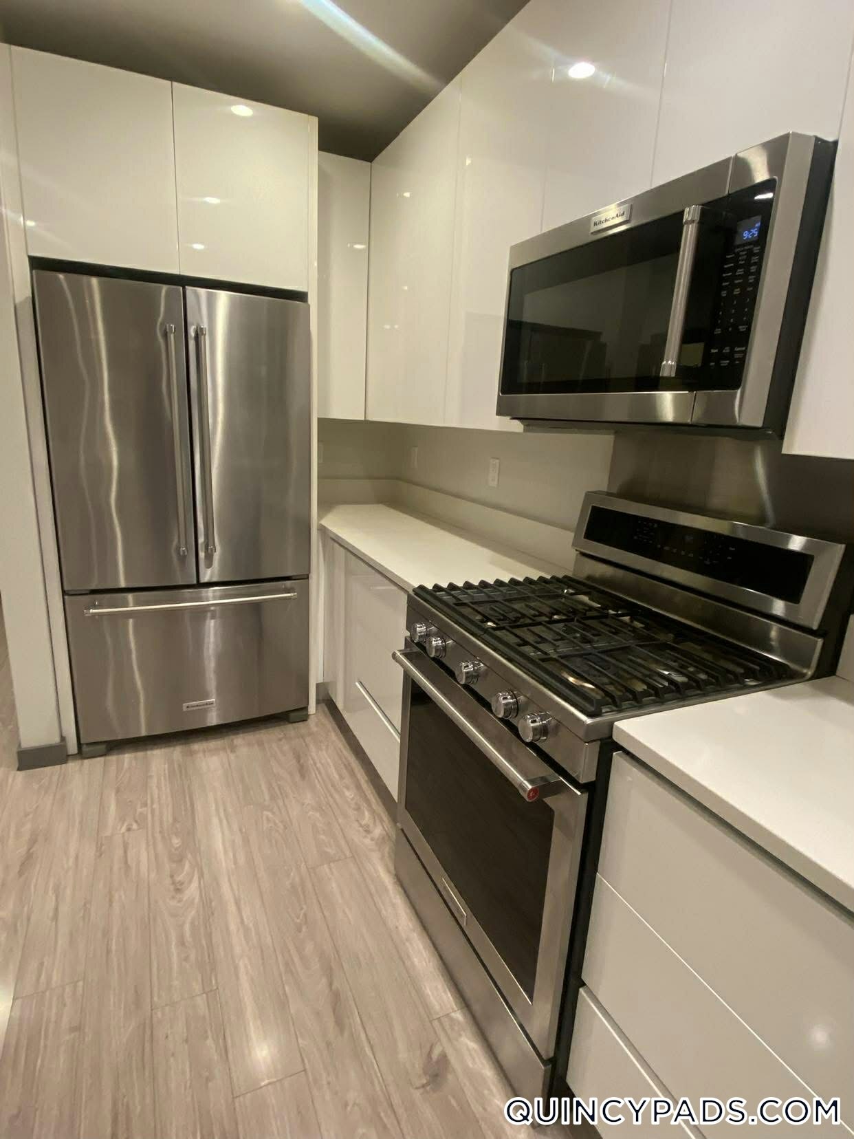 Building Photo - 145 Newbury Ave