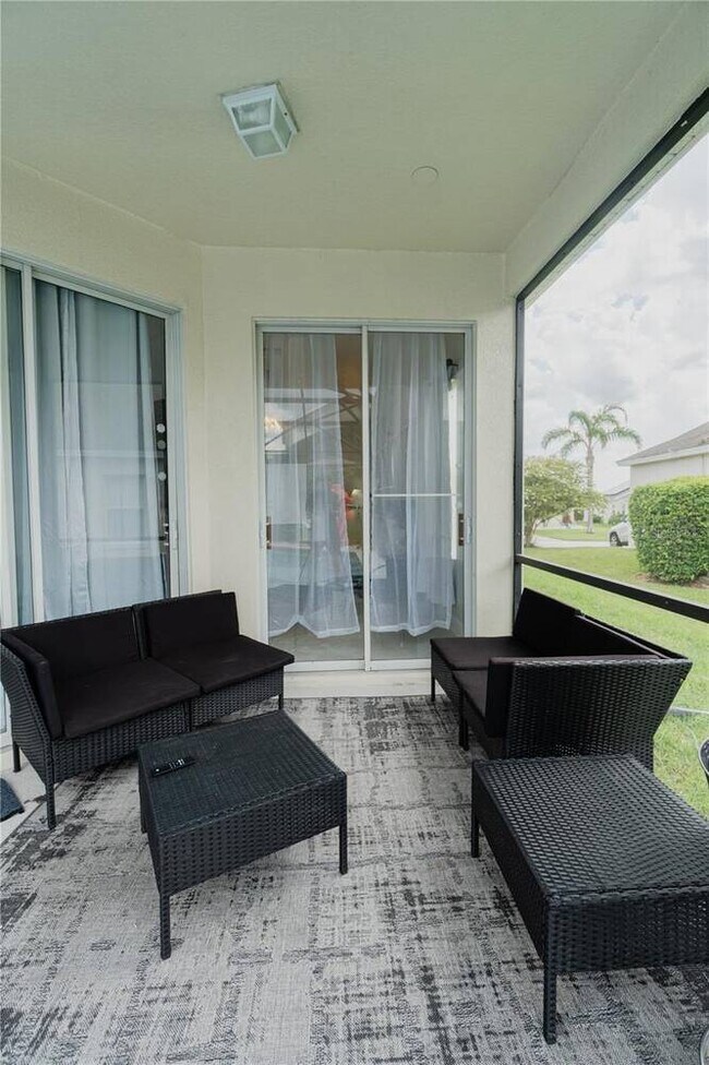 Building Photo - 1014 Corvina Dr