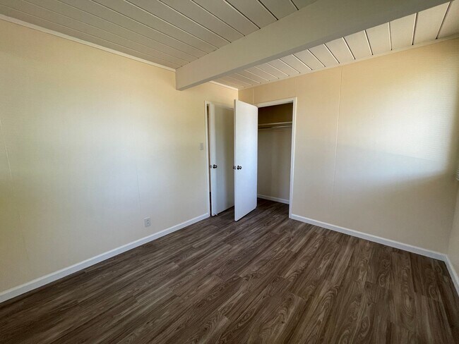 Building Photo - Gorgeous Upgraded Home Available Now!
