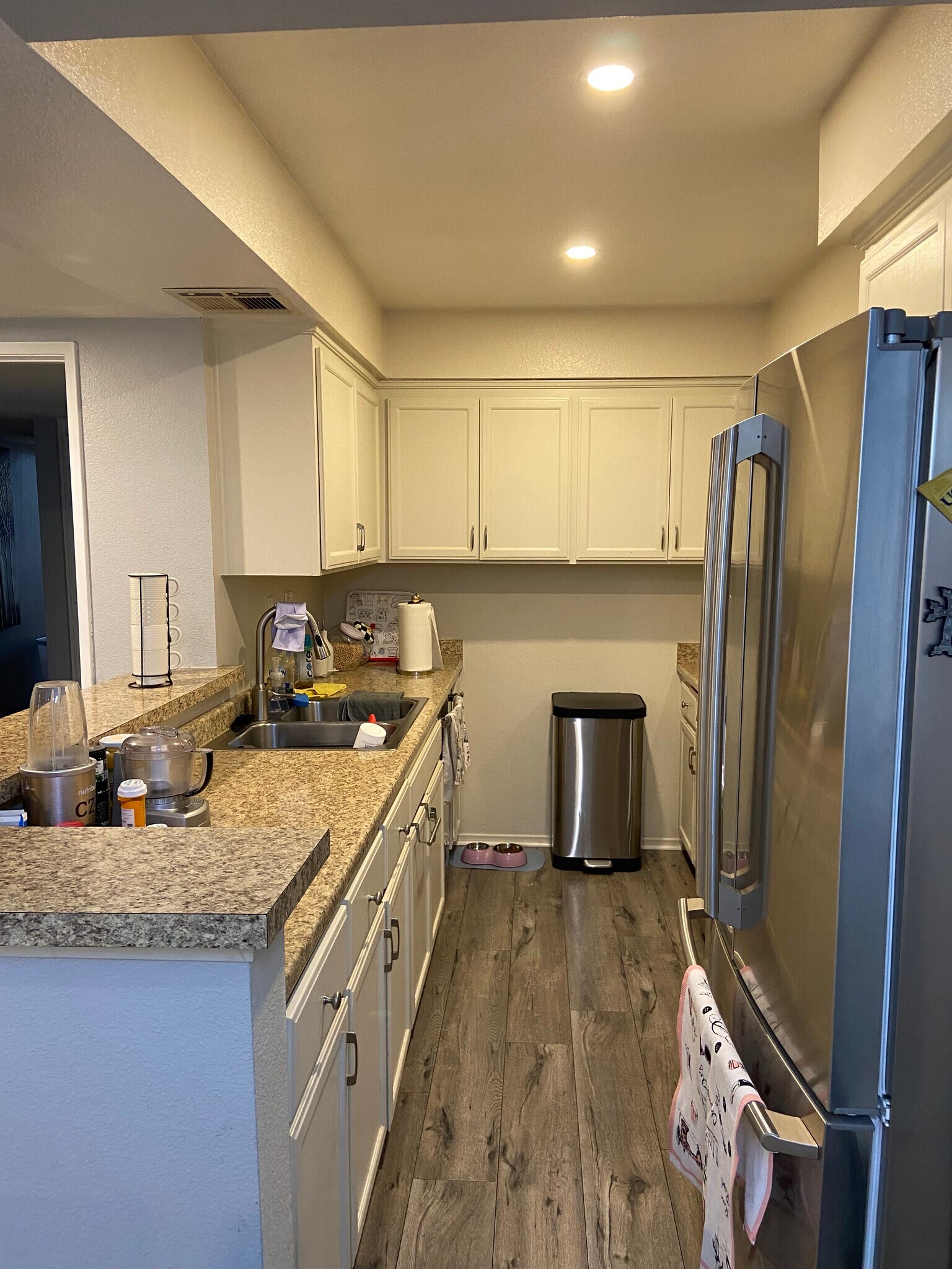 kitchen - 16866 Kingsbury St