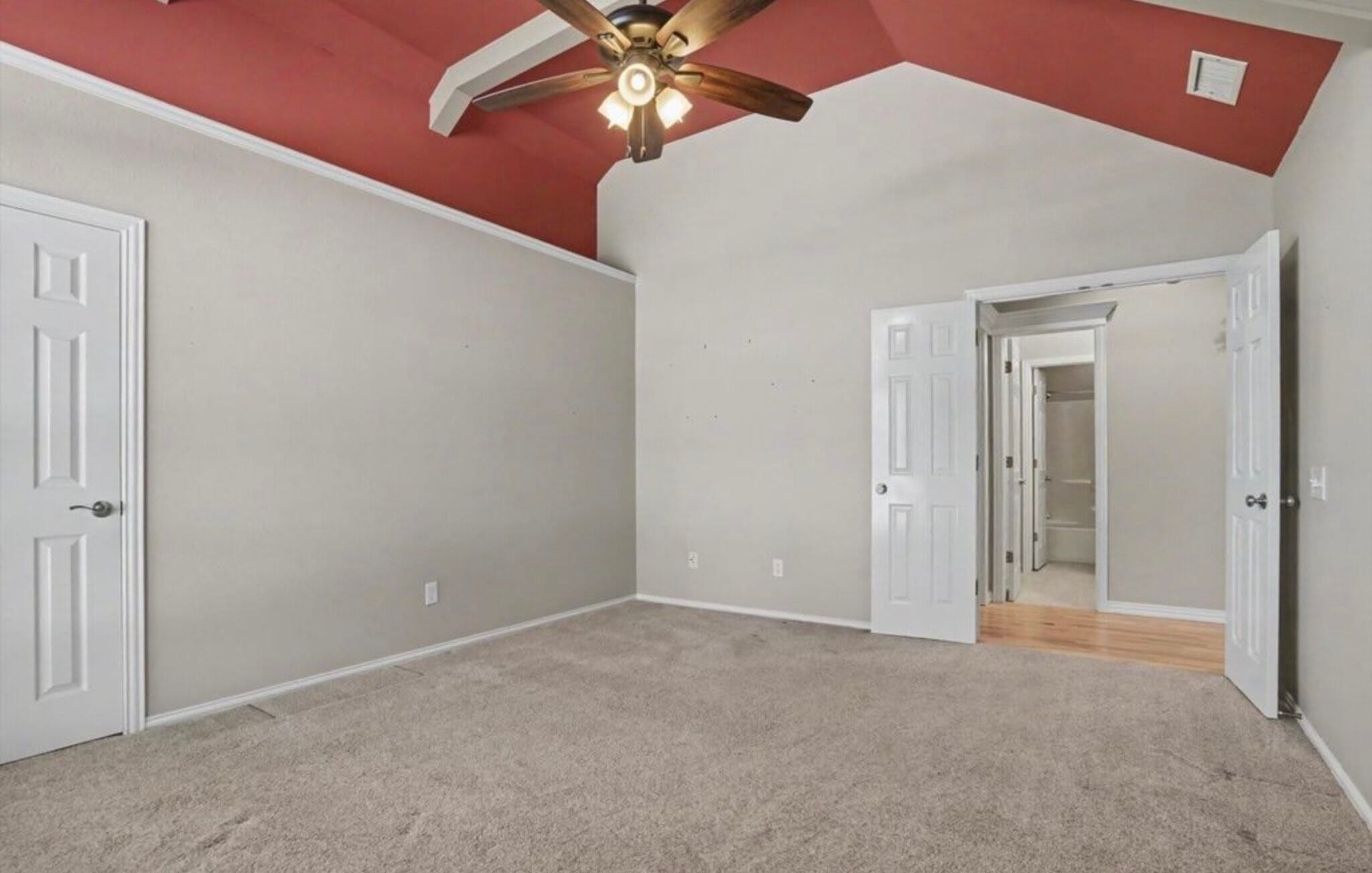 Building Photo - 412 N Forest Ridge Blvd