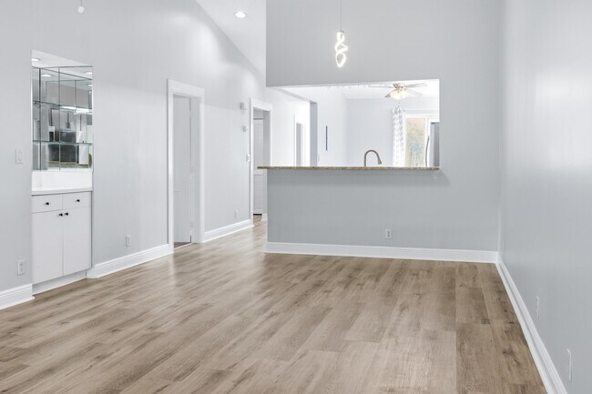 Building Photo - 460 NW 67th St