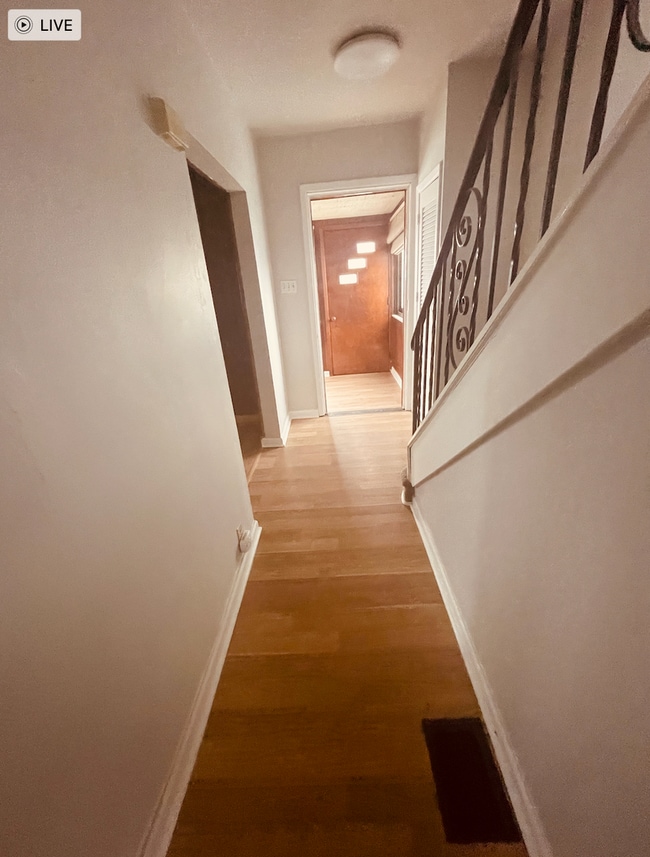 Building Photo - 3 Bed 1 Bath Munhall Pa