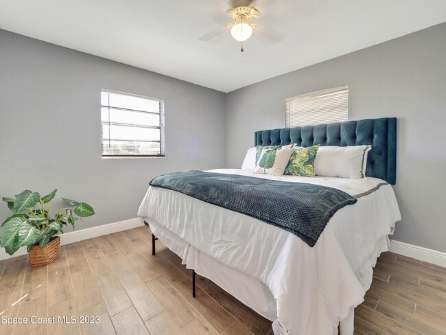 Building Photo - 2056 Little John Rd