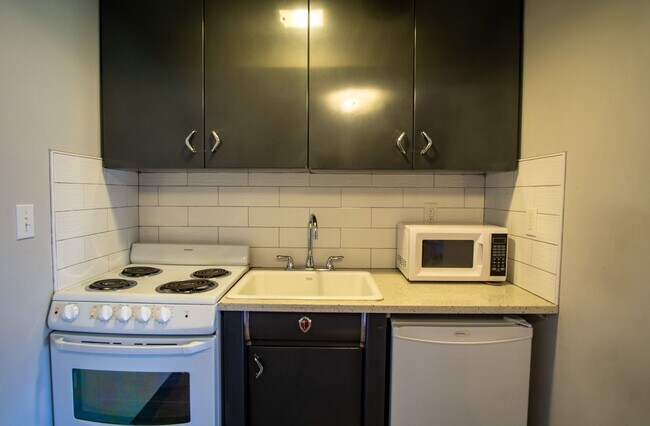 Building Photo - 3717 S Corbett Ave