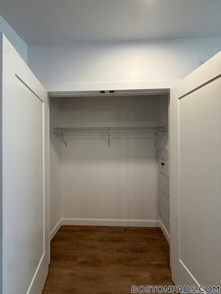 Building Photo - 199 Gardner St