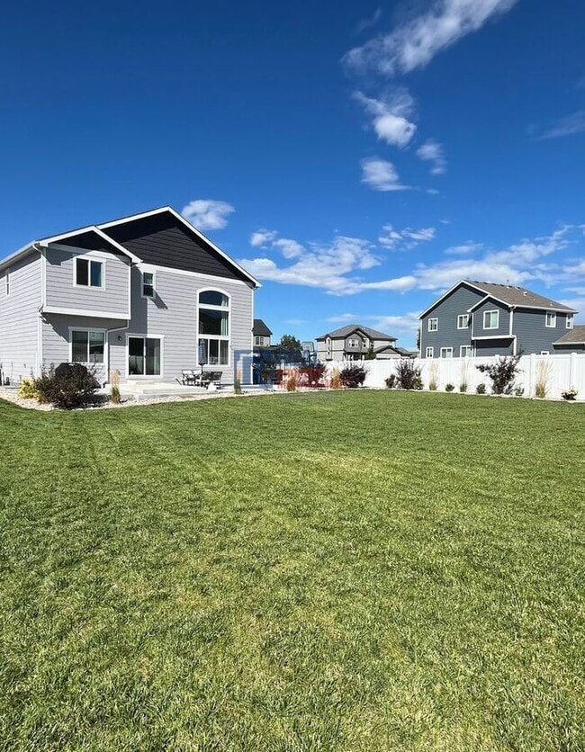 Building Photo - 4597 Hollycomb Dr