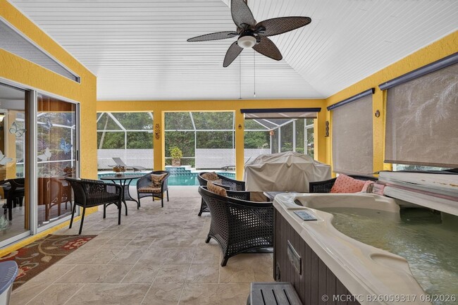 Building Photo - 3077 SE Galt Cir