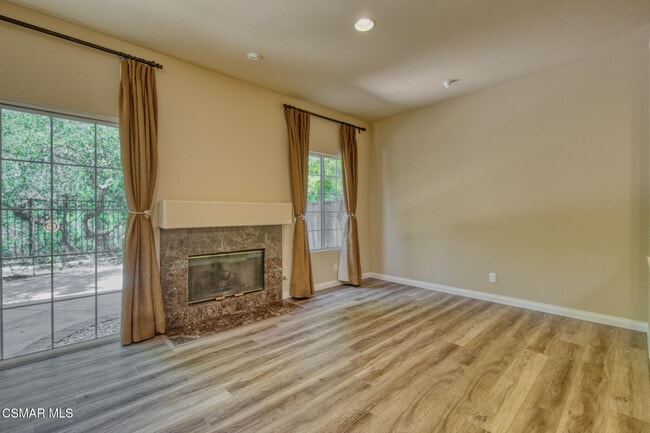 Building Photo - 1044 Cherry Creek Cir