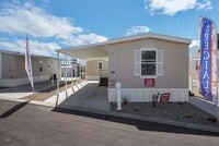 Building Photo - 3833 N Fairview Ave