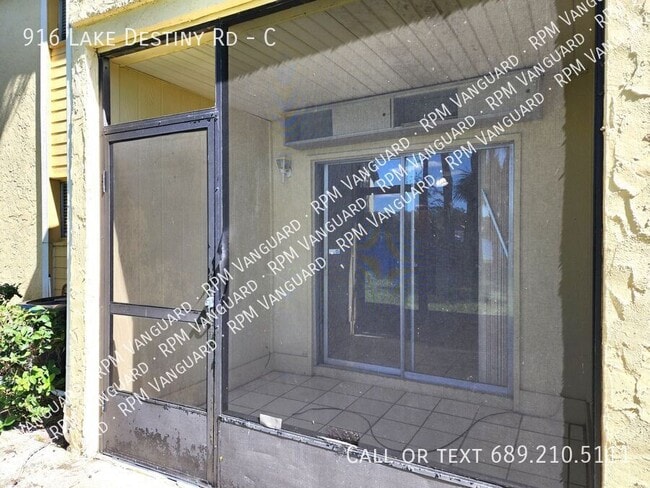 Building Photo - 916 Lake Destiny Rd