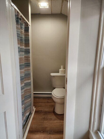 Building Photo - 11 Pearl St