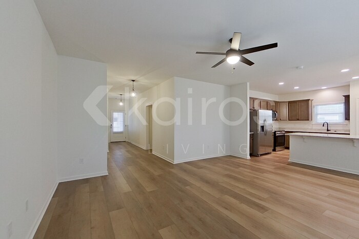 Building Photo - 110 Hendrix Rd