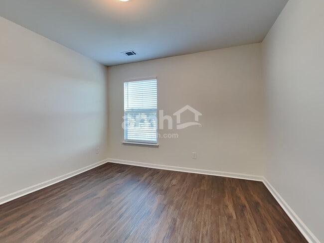 Building Photo - 103 Westover Dr