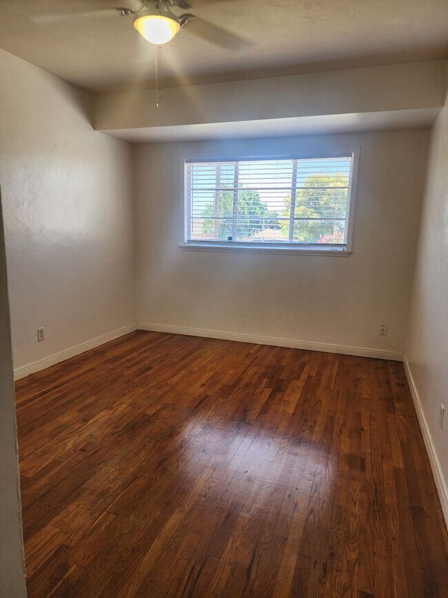 Building Photo - 1309 Telegraph Ave