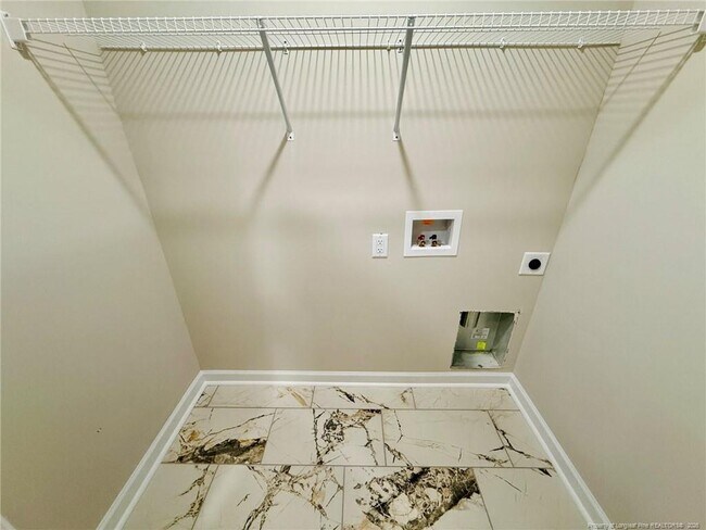 Building Photo - 8107 King Rd