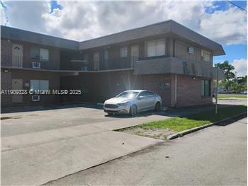 Building Photo - 4020 Funston St