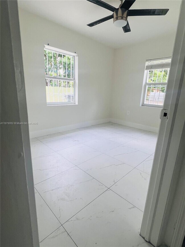 Building Photo - 425 Opa-Locka Blvd