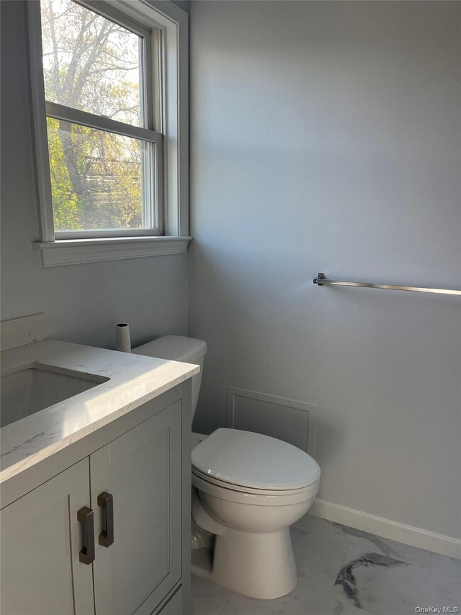 Building Photo - 8 Marion Ave