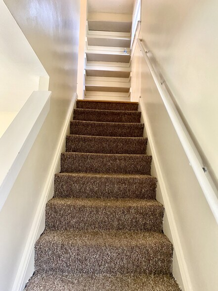 Stairs - 32616 Montcalm St