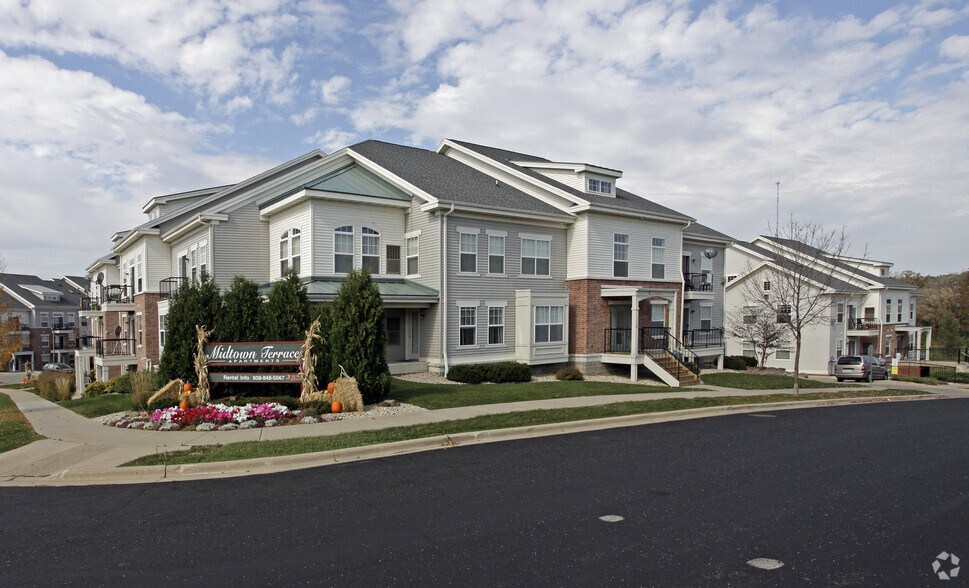 Midtown Terrace Apartments - Madison, WI | Apartment Finder