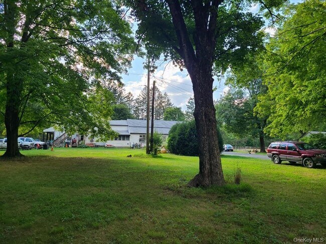 Building Photo - 624-634-634 Oakland Valley Rd