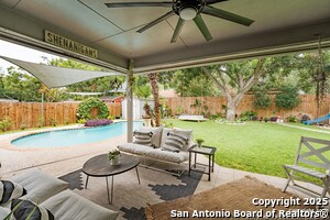 Building Photo - 1147 Camellia Ln
