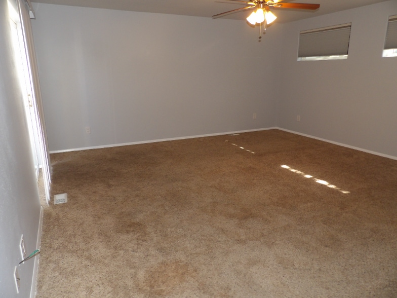 Building Photo - 3911 Azalea St