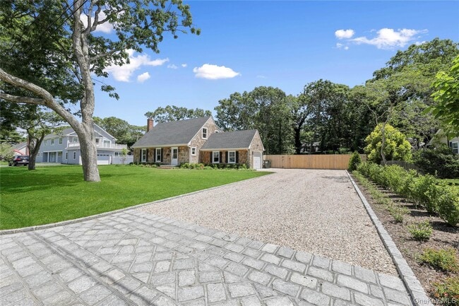 Building Photo - 16 Pin Oak Ln