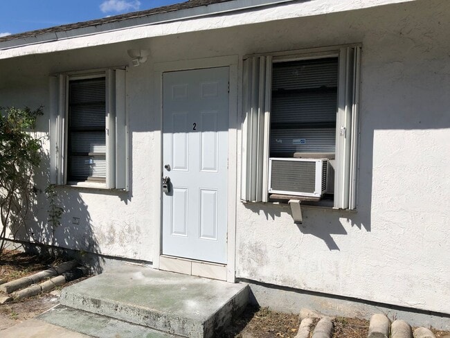 Building Photo - 212 NW 11th St