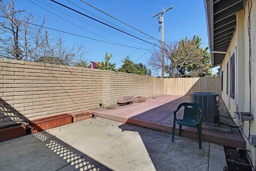 Building Photo - 1285 Boa Vista Dr