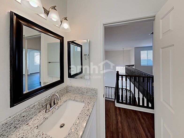 Building Photo - 65 W Camino Rio Cebolla