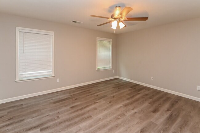 Building Photo - 1544 Logan Patrick Court