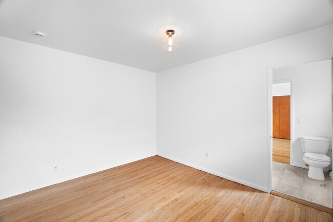Building Photo - 3600 Coolidge Ave