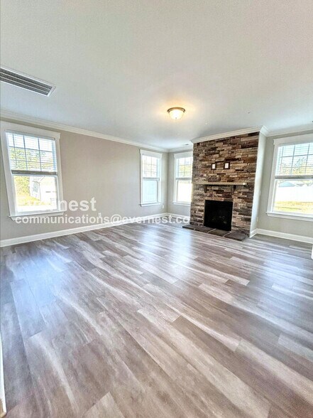 Building Photo - 248 Pilot Bluff Dr
