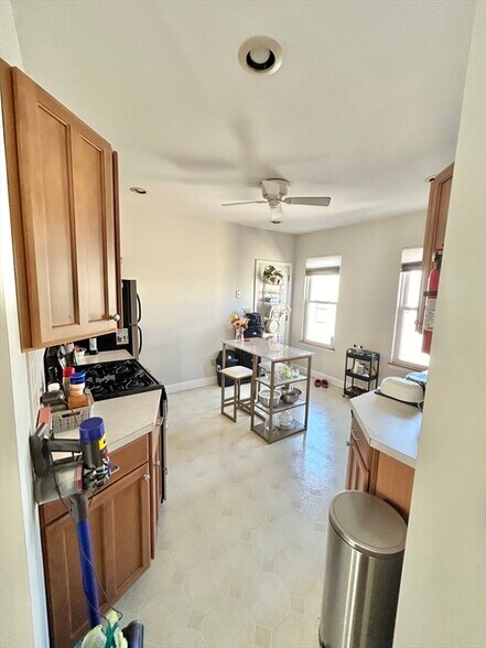 Primary Photo - 22 Bradbury St