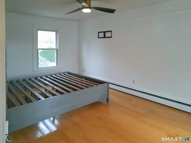 Building Photo - 651 Quinnipiac Ave