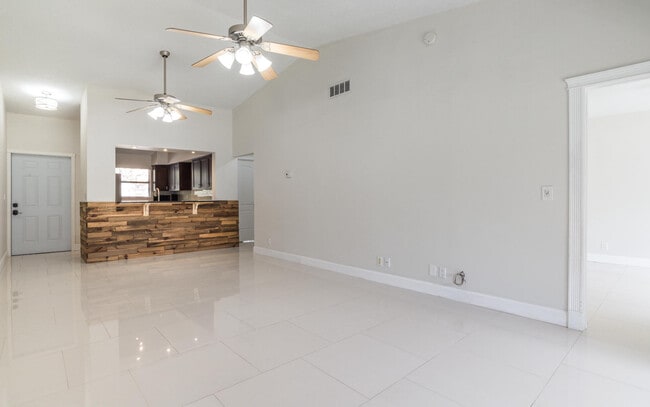 Building Photo - 3129 Millwood Terrace