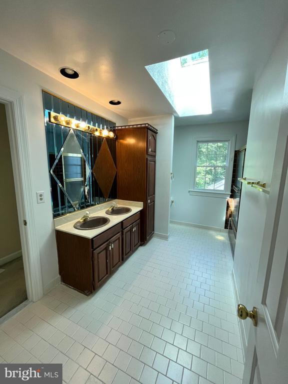 Building Photo - 7808 Hill House Ct