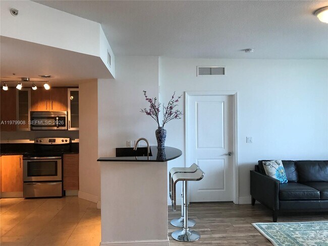 Building Photo - 7900 Harbor Island Dr