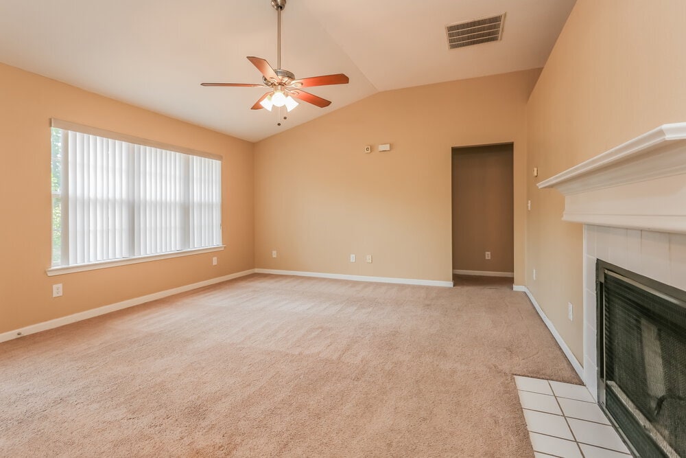 Building Photo - 25 Lakeridge Ct