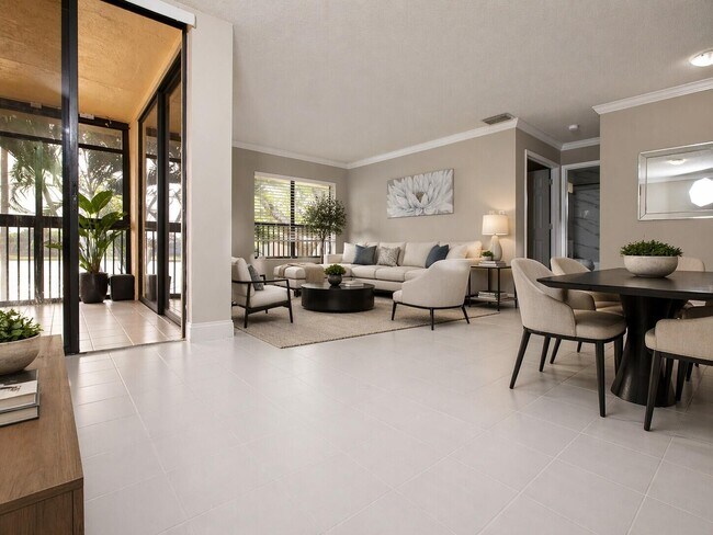 Building Photo - 2738 Carambola Cir S