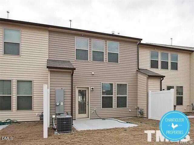 Building Photo - 123 Phantom Ln