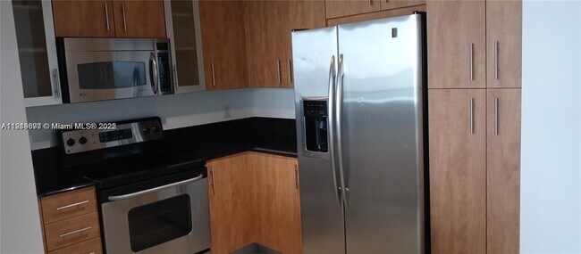 Building Photo - 7900 Harbor Island Dr